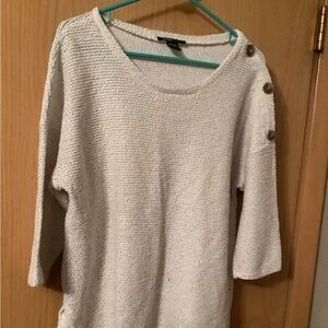 Womens cute 3/4 sleeve sweater by Robert Louis. Size L